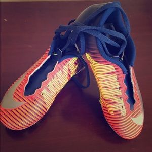 Nike Youth Mercurial Vapor XI Cleats